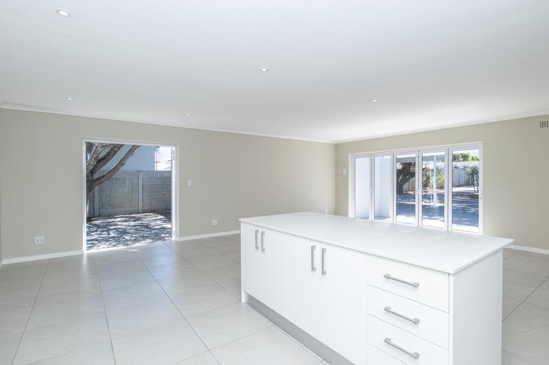 4 Bedroom Property for Sale in Tokai Western Cape